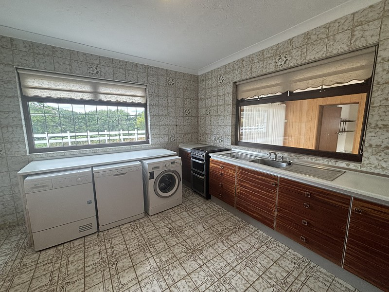 70 Kings Road, Llandybie, Ammanford, Carmarthenshire., photo 8
