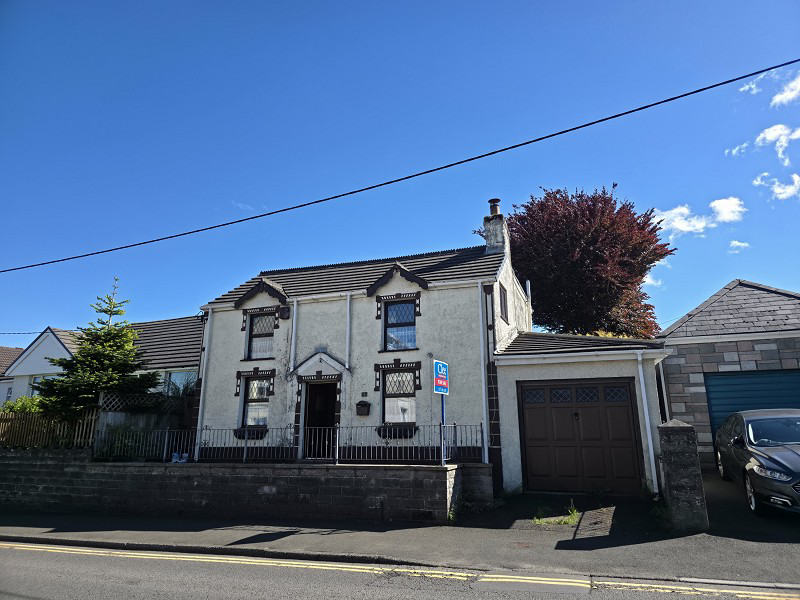 Glebe Road, Loughor, Swansea, City And County of Swansea.
