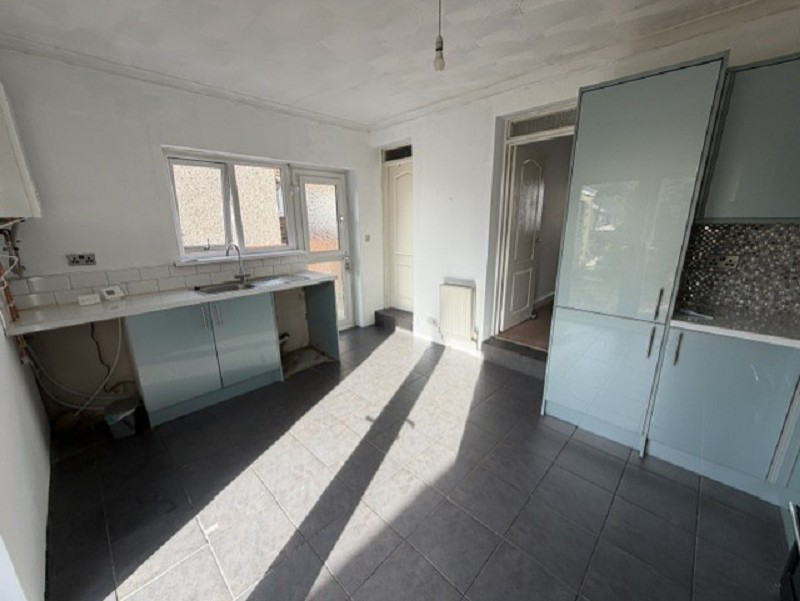 Underwood Road, Cadoxton, Neath, Port Talbot., photo 4