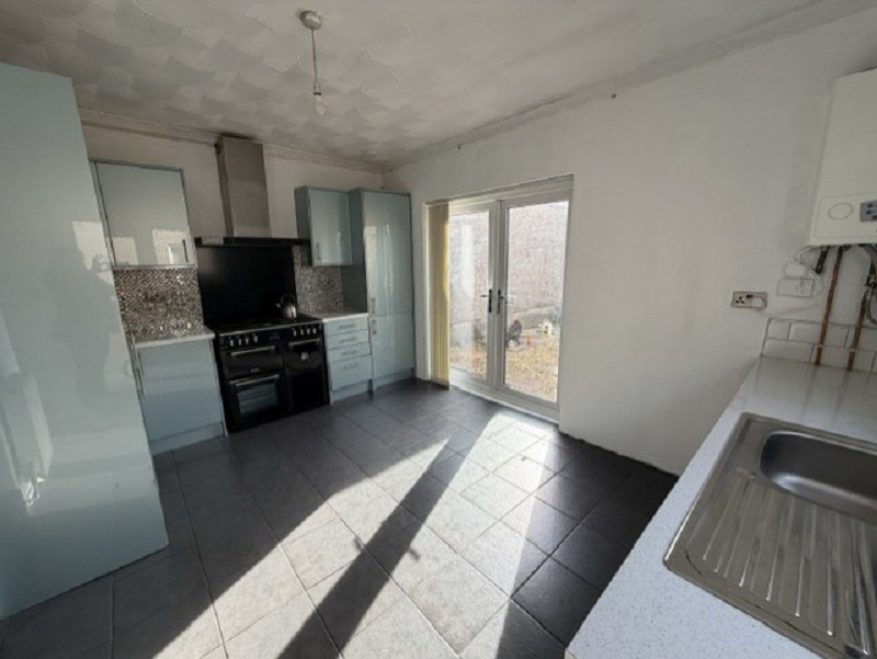 Underwood Road, Cadoxton, Neath, Port Talbot., photo 5