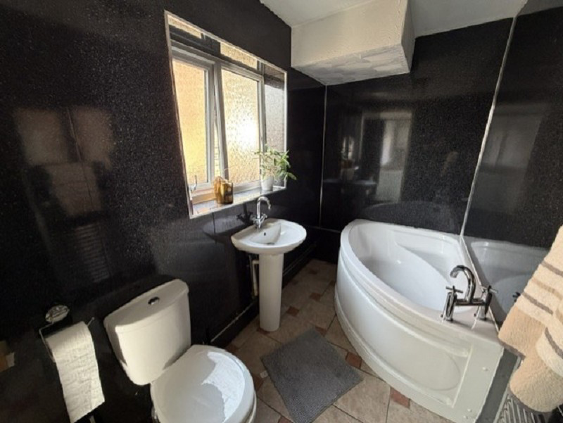 Underwood Road, Cadoxton, Neath, Port Talbot., photo 6