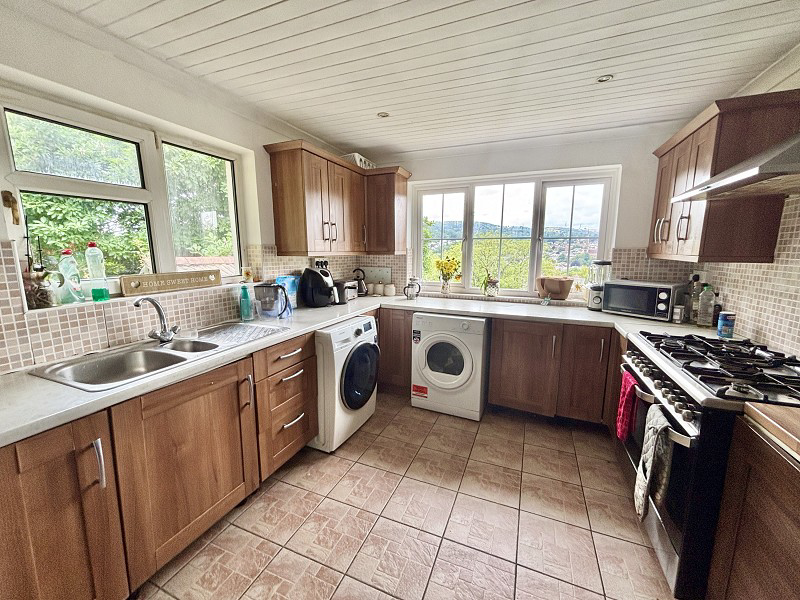 Dyffryn Road, Alltwen, Pontardawe, Swansea., photo 10