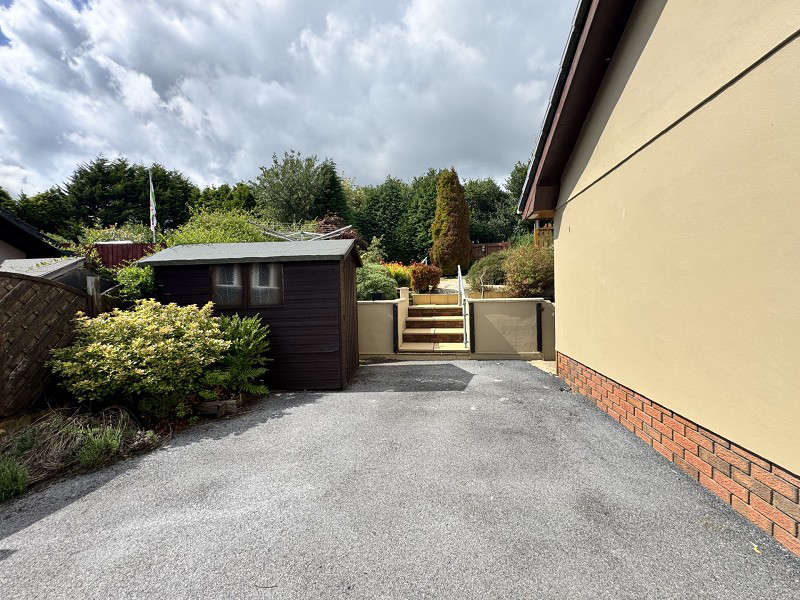 Brynglas, Penygroes, Llanelli, Carmarthenshire., photo 2