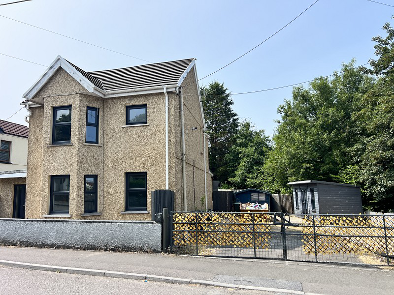 Heol Y Gors, Cwmgors, Ammanford, Carmarthenshire.