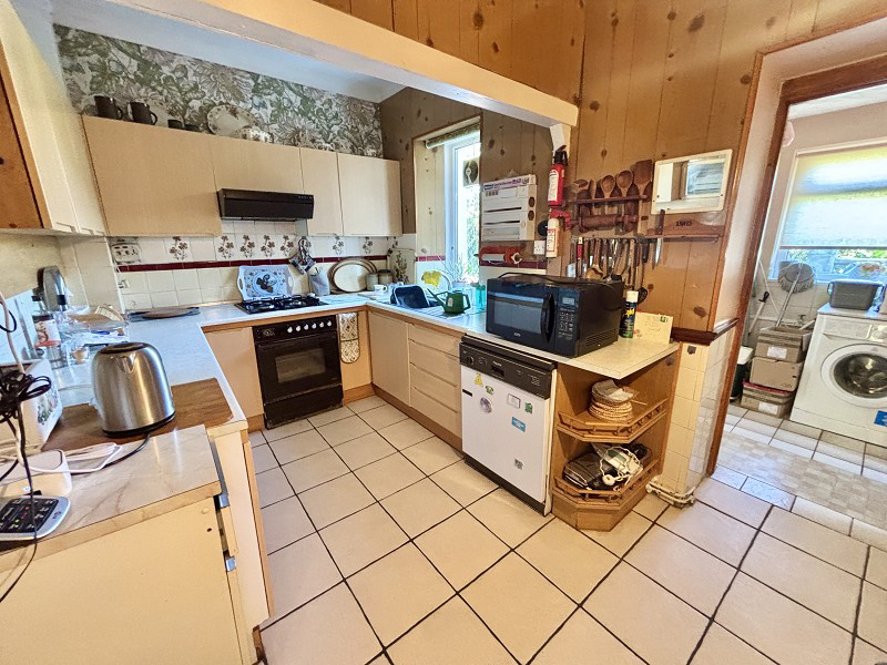 Neath Road, Fforest Goch, Pontardawe, Swansea., photo 10
