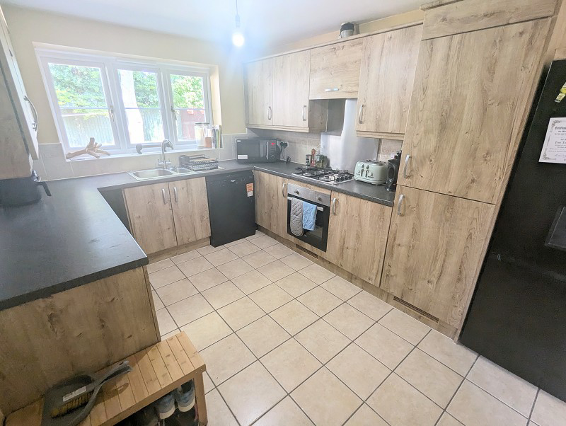 Parc Starling, Johnstown, Carmarthen, Carmarthenshire., photo 3