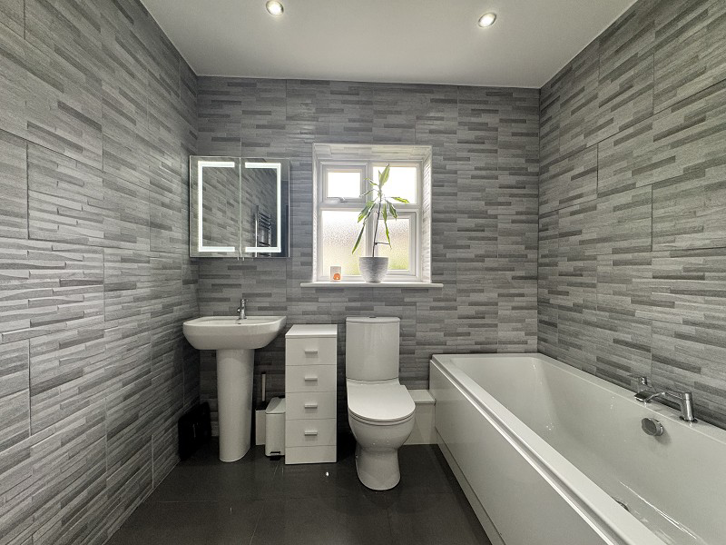 Penygroes Road, Gorslas, Llanelli, Carmarthenshire., photo 24