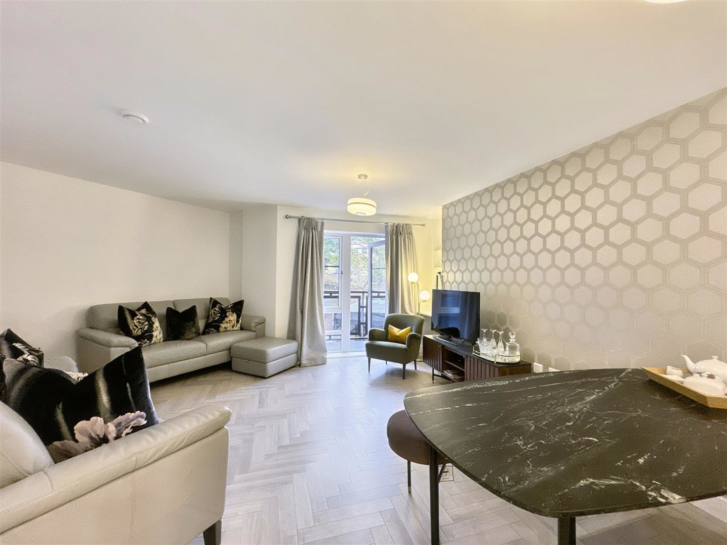Kestrel Road, Farnborough, photo 2