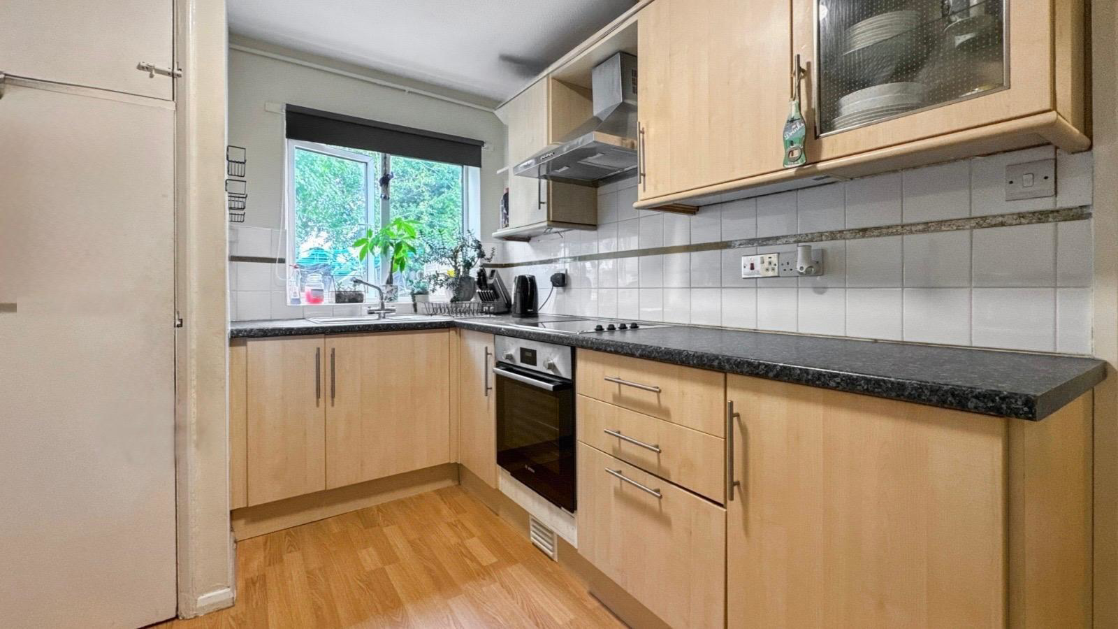 Beta Road, Farnborough, photo 2