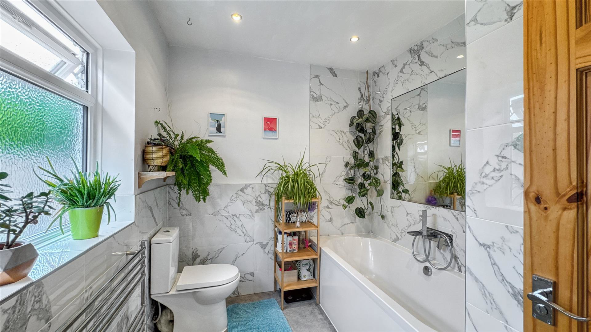 Badshot Lea Road, Farnham, photo 15