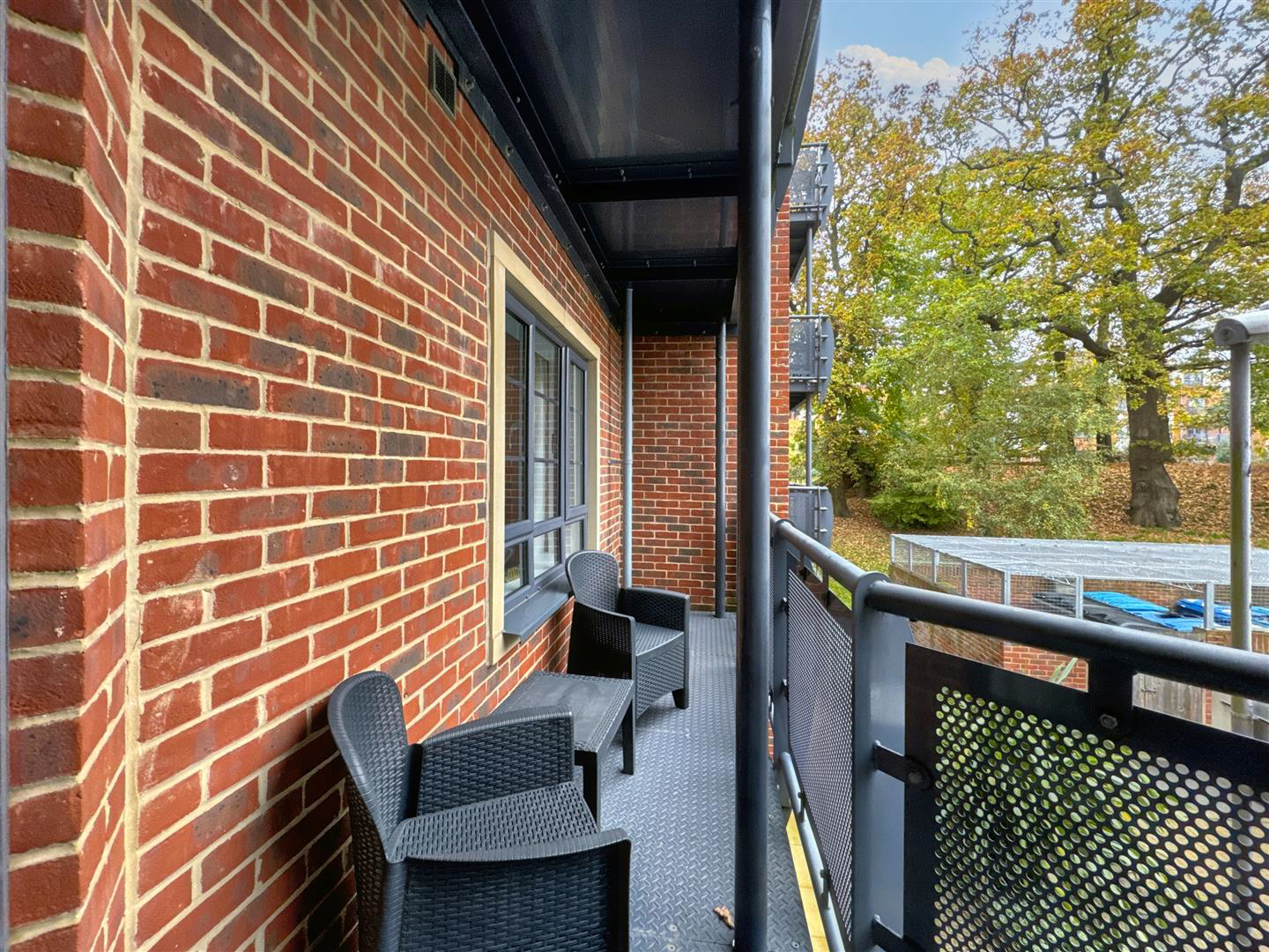 Kestrel Road, Farnborough, photo 8
