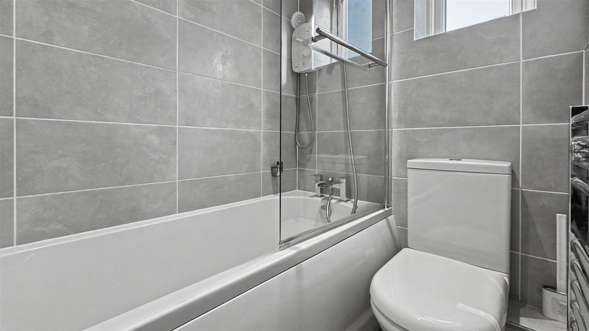 Coriander Close, Farnborough, photo 7