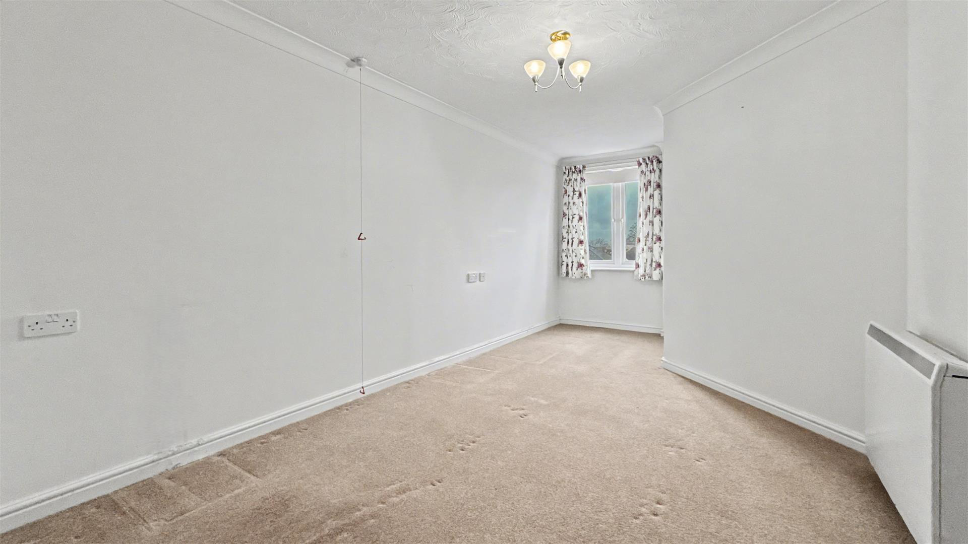Victoria Road, Farnborough, photo 6