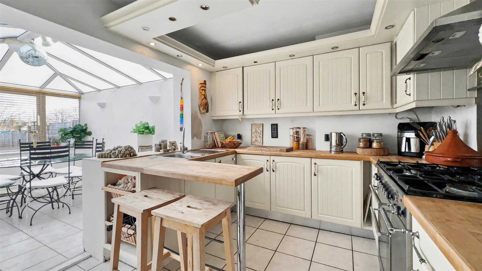 Yeovil Road, Farnborough, photo 3