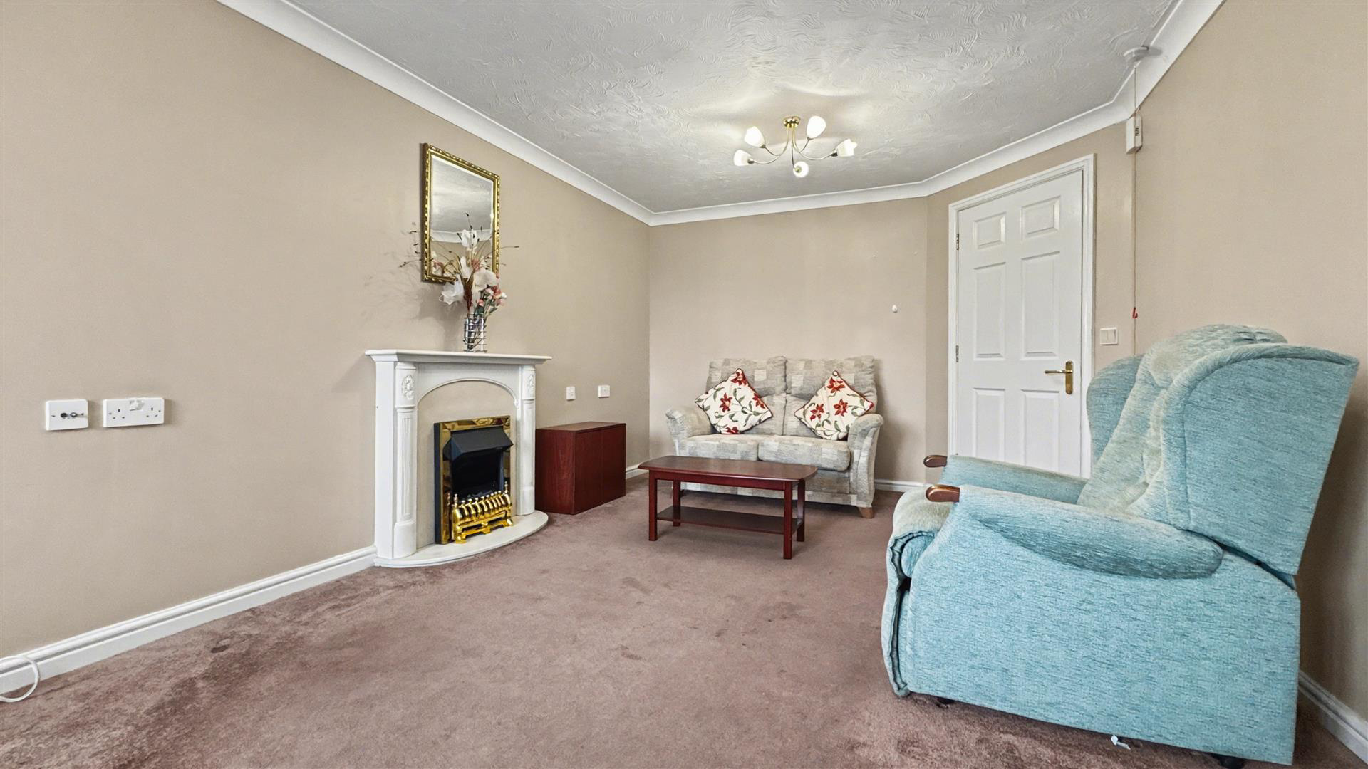 Victoria Road, Farnborough, photo 2