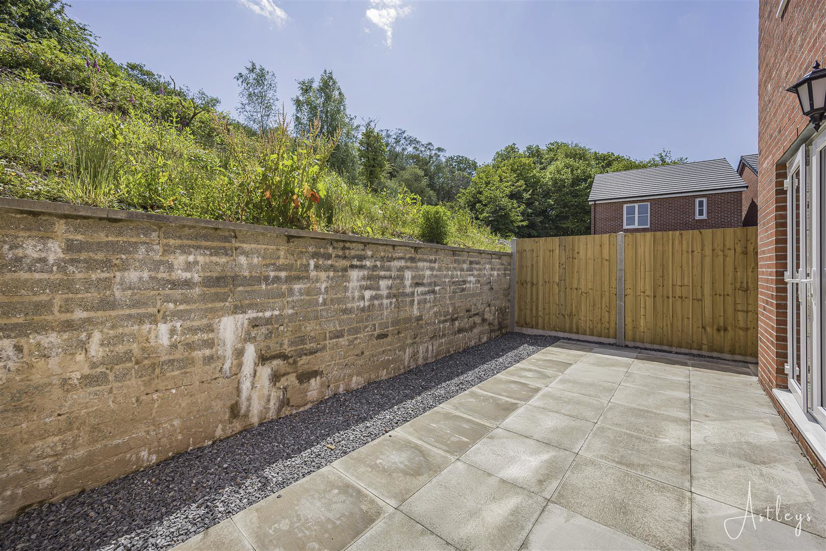 Clos Yr Ysgol, Clyne, Neath, photo 2
