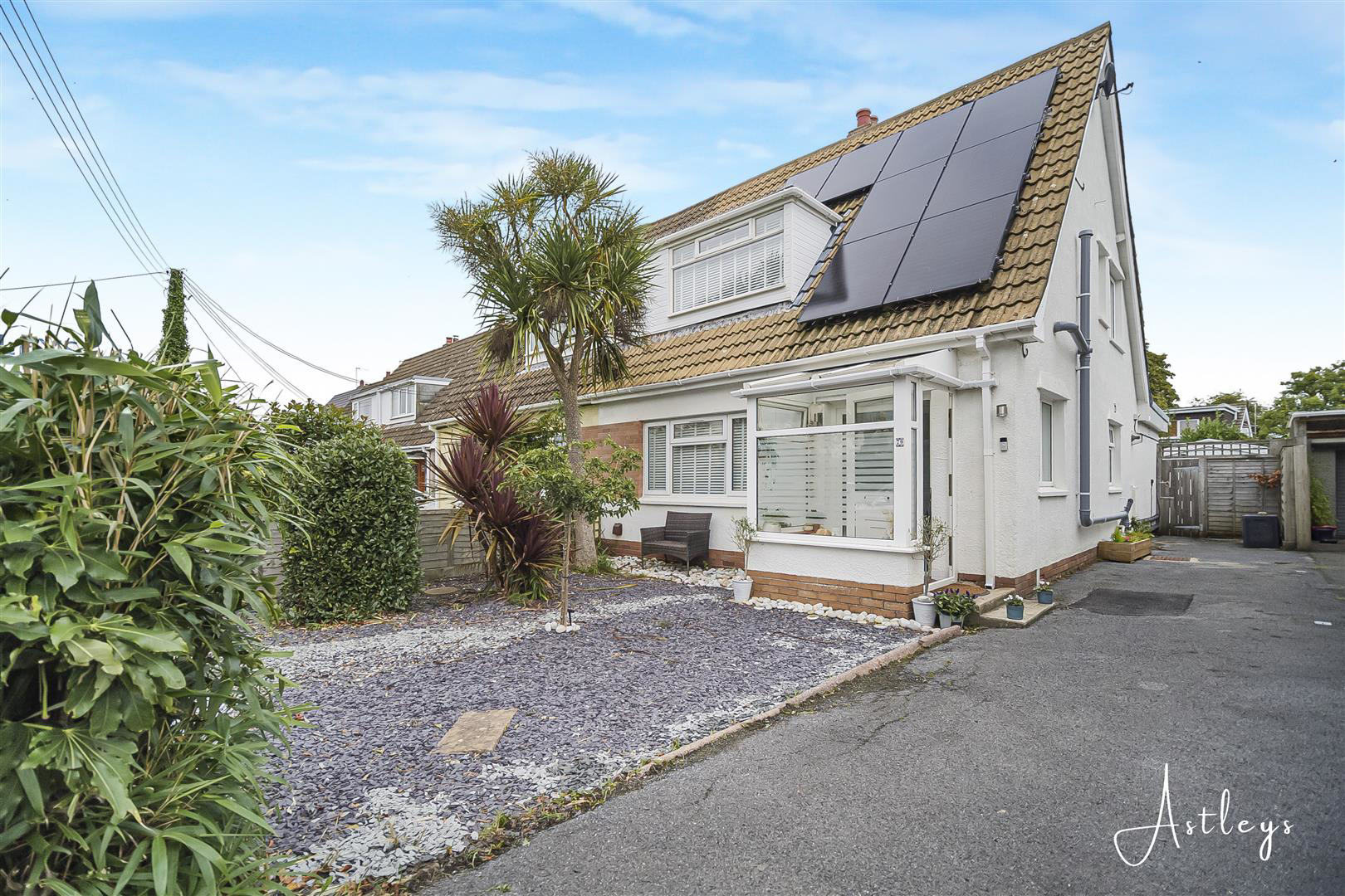 Bishopston Road, Bishopston, Swansea, photo 4
