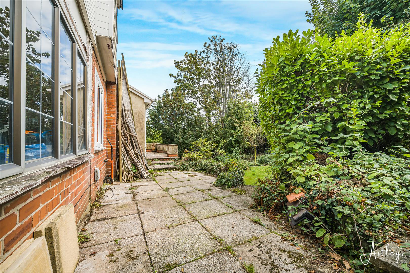 Bellevue Road, West Cross, Swansea, photo 29