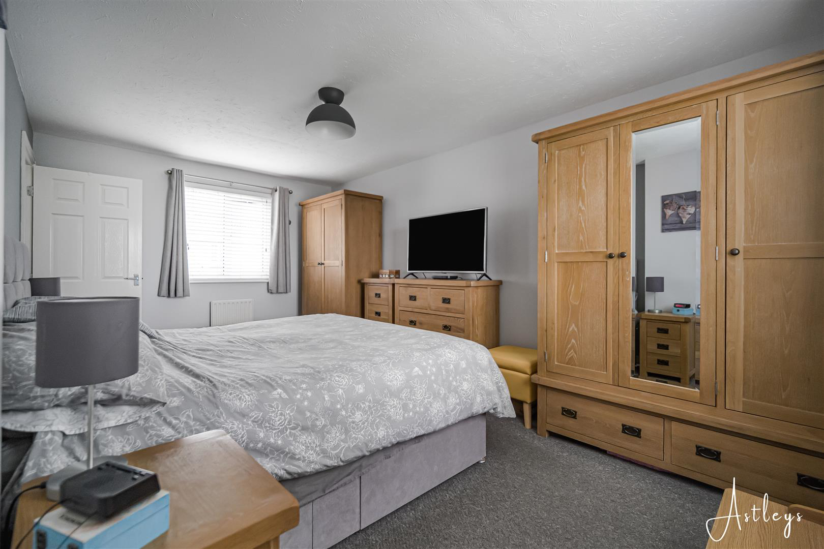 May Drew Way, Neath, photo 12