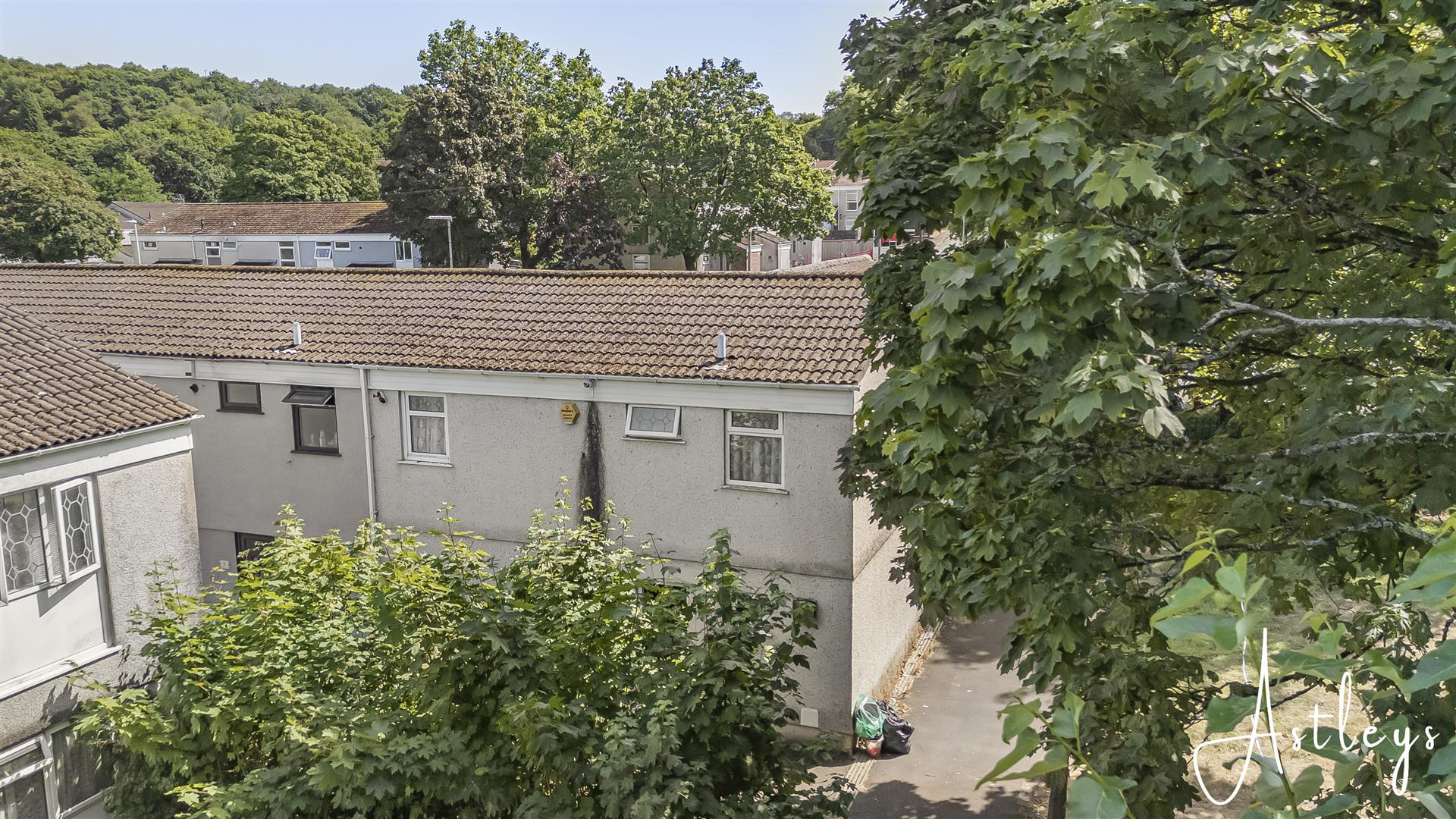 Clas-Yr-Onnen, Waunarlwydd, Swansea, photo 19