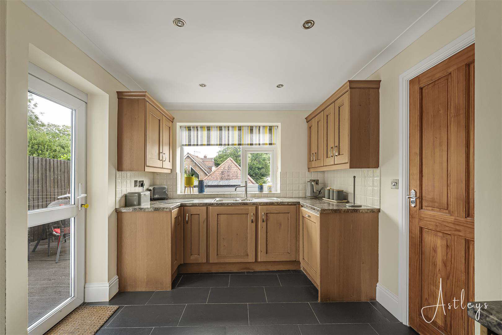 Newton Road, Newton, Swansea, photo 9