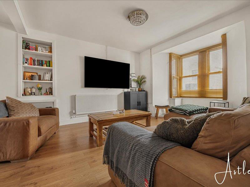 Coombes Road, Neath, photo 6