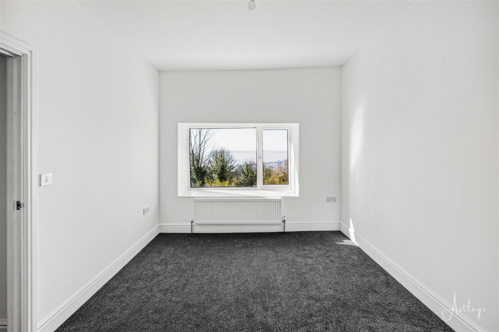 Penygraig Road, Townhill, Swansea, photo 11