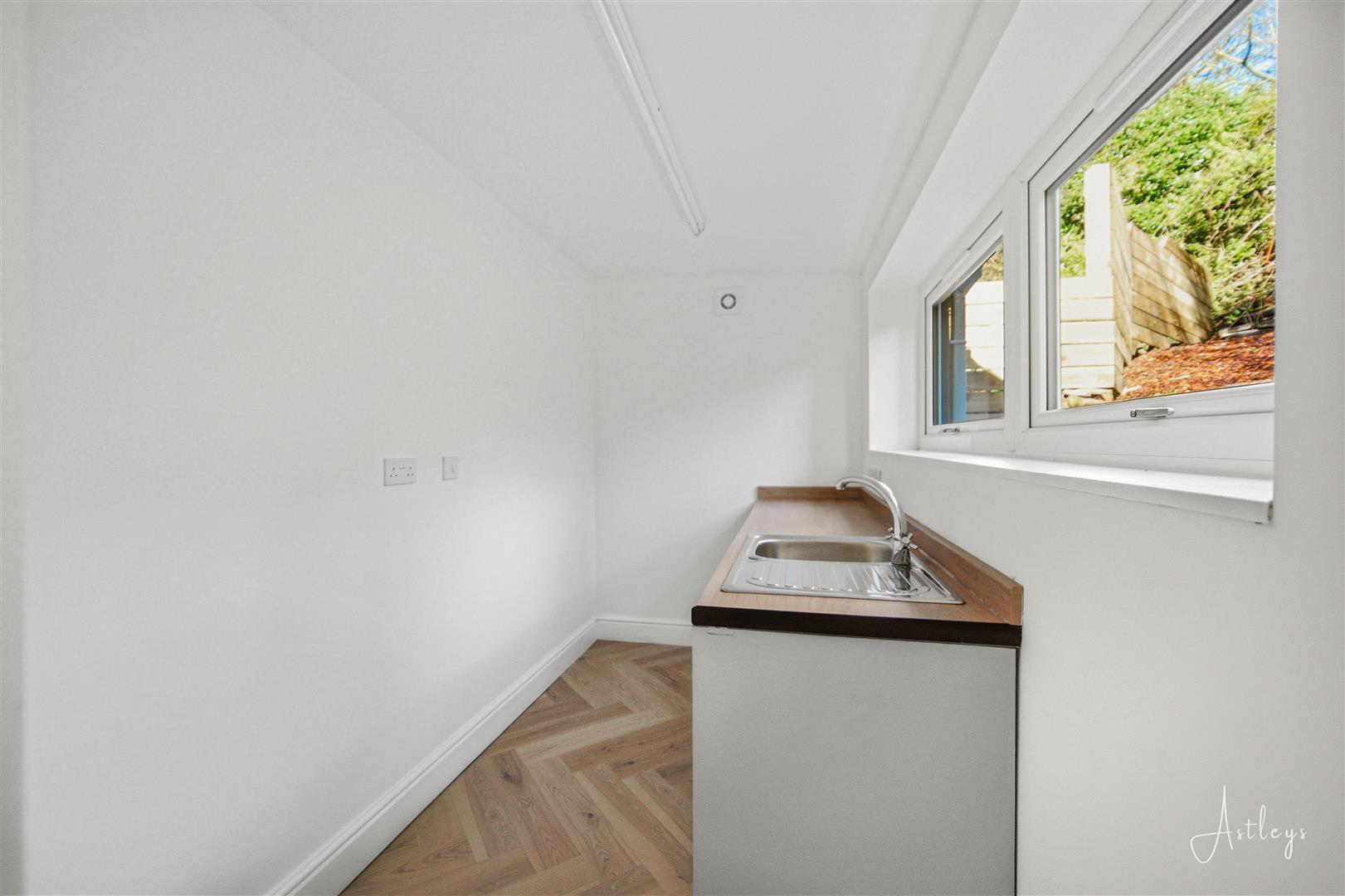 Penygraig Road, Townhill, Swansea, photo 9