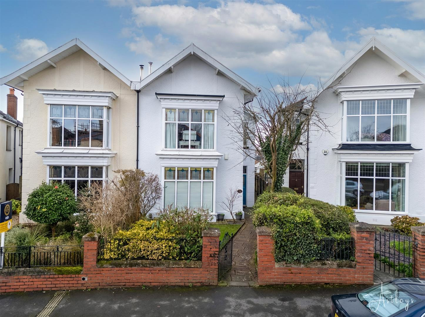 Eaton Crescent, Uplands, Swansea