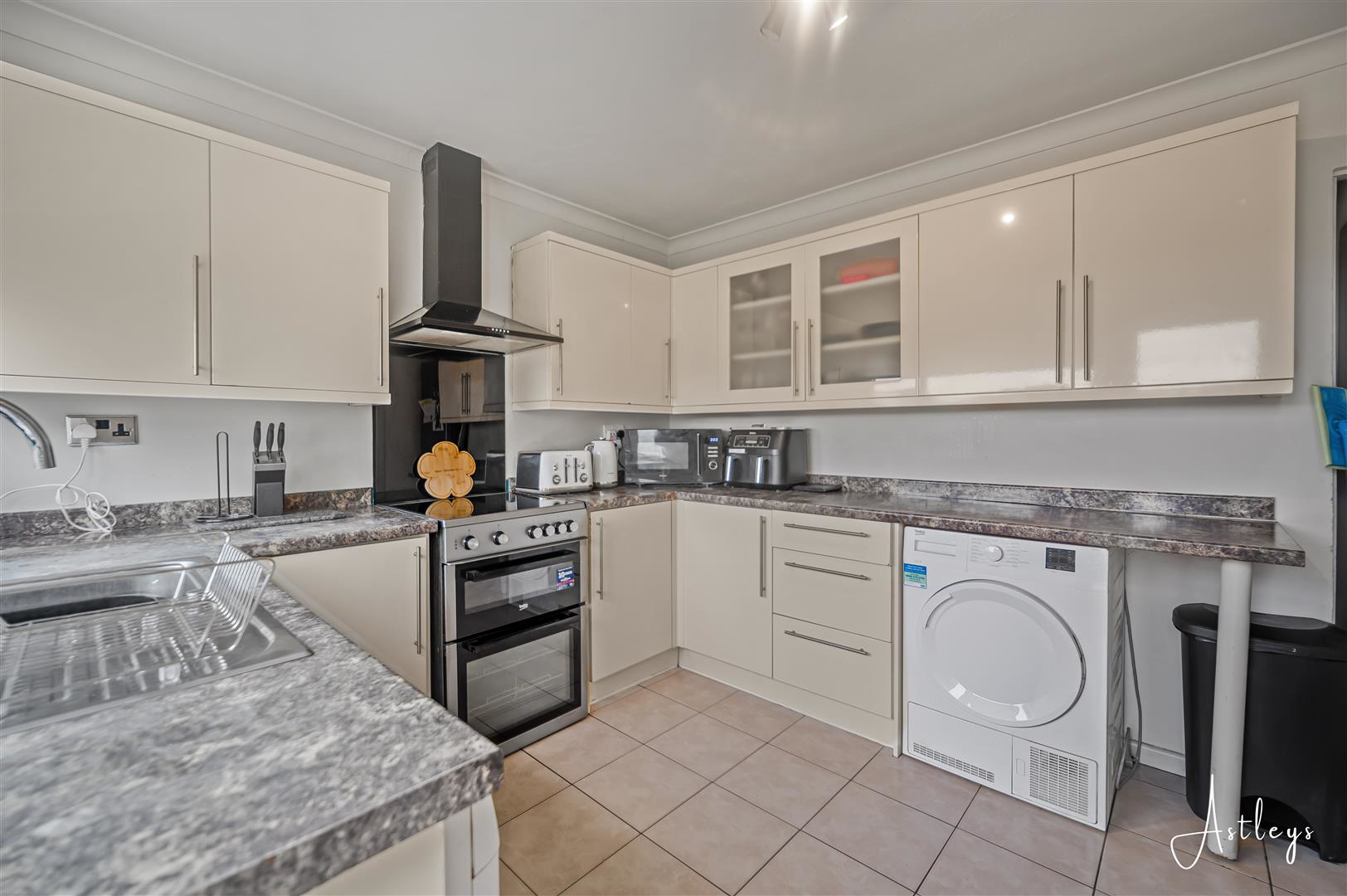 Heol Bedwas, Birchgrove, Swansea, photo 8