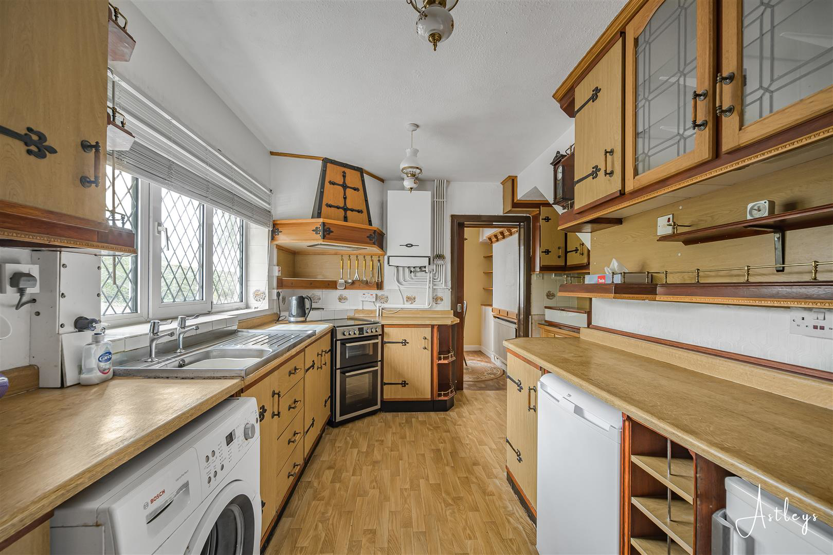 Hartfield Close, Sketty, Swansea, photo 3