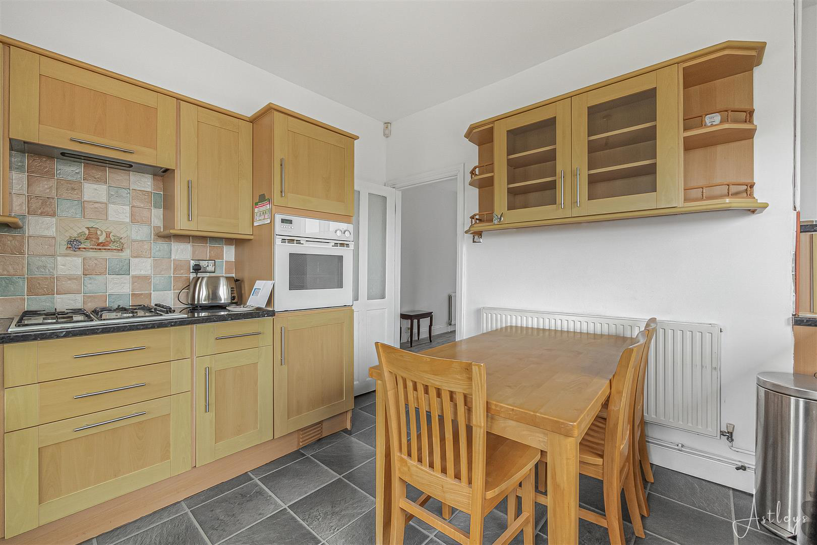 Vicarage Road, Morriston, Swansea, photo 7