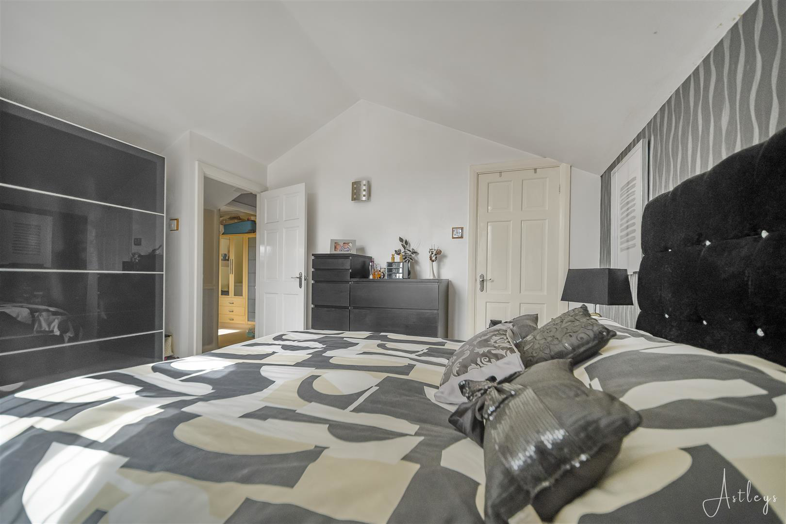 Cwrt Emily, Birchgrove, Swansea, photo 14