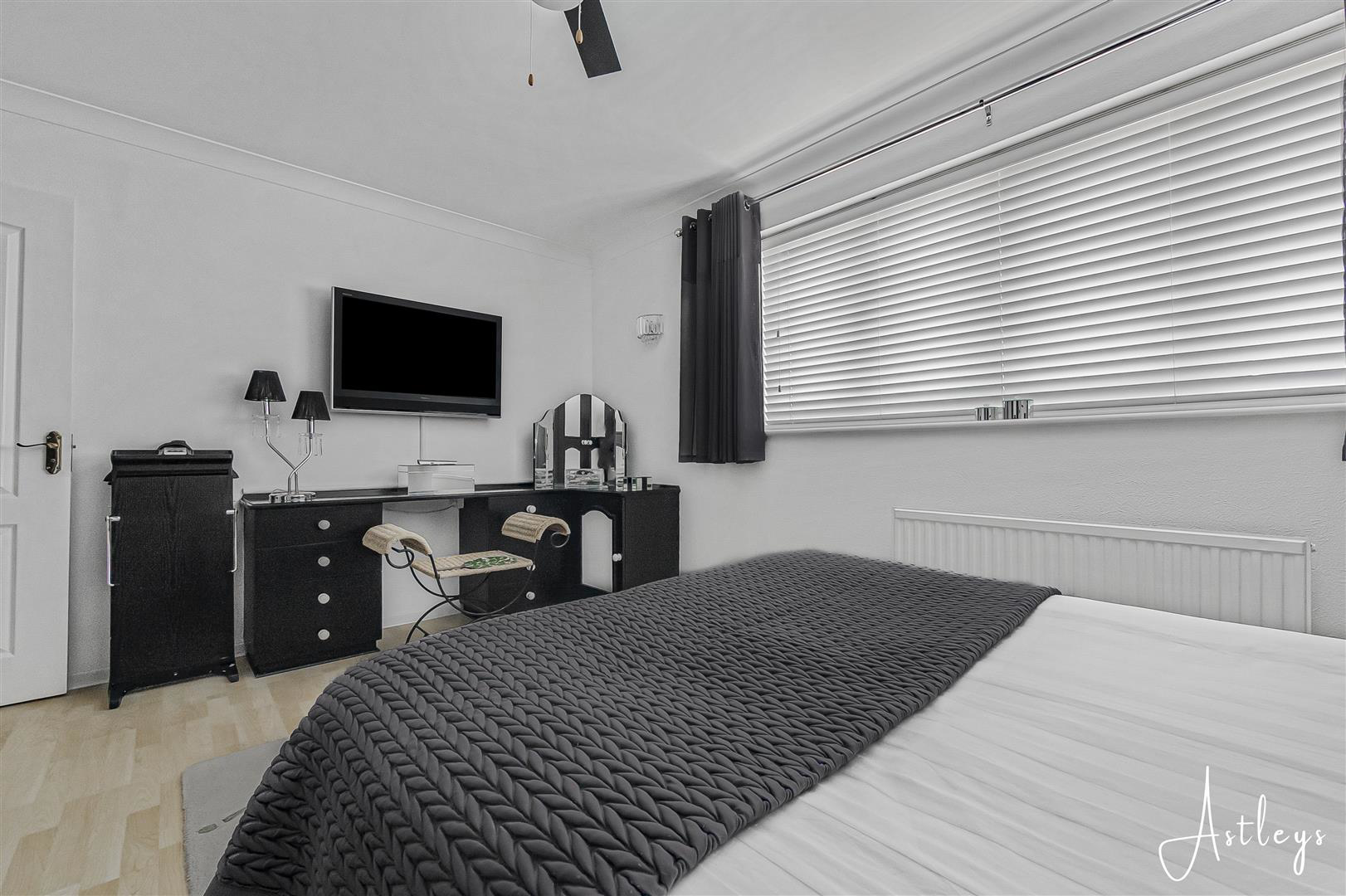 Highmead Avenue, Newton, Swansea, photo 19