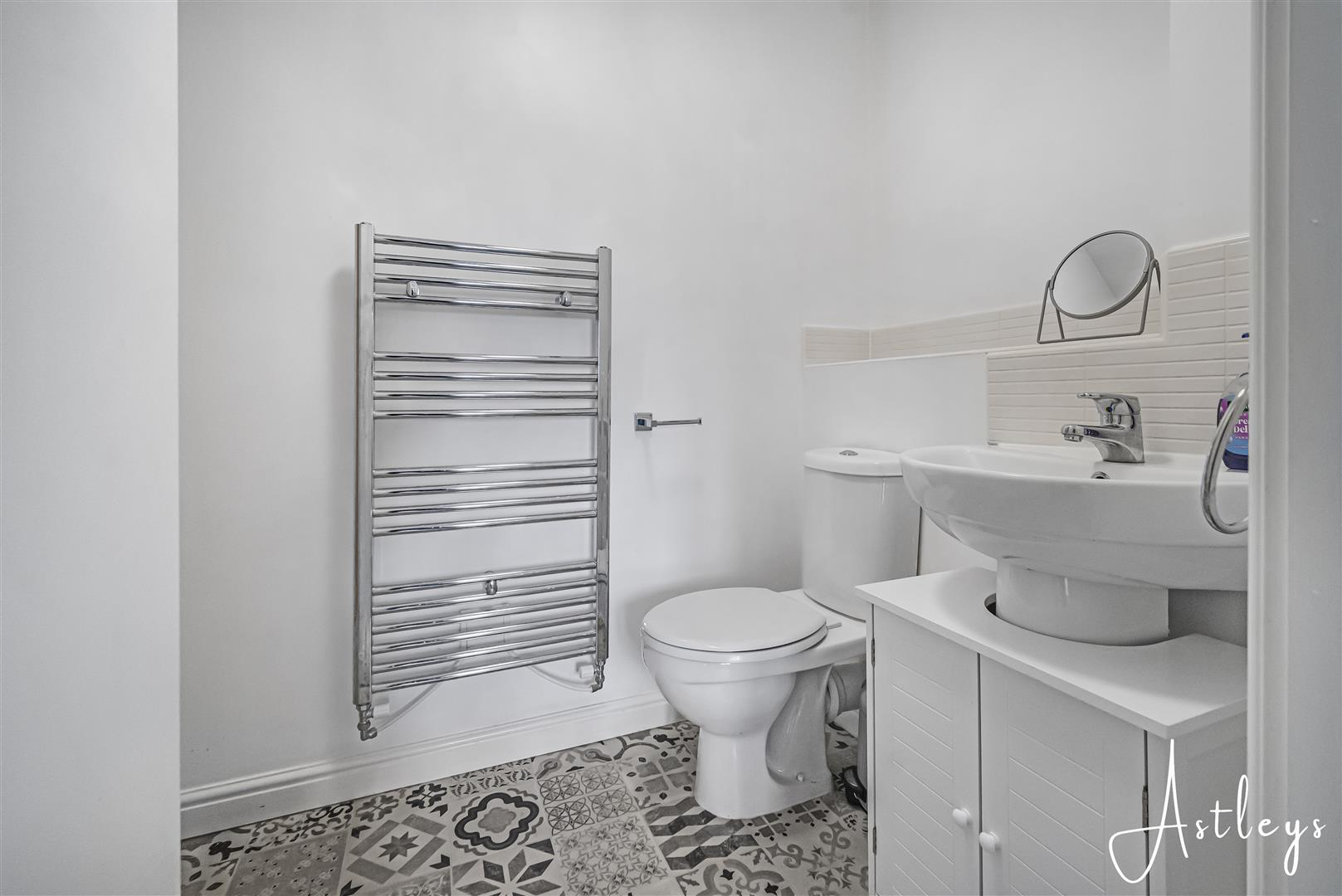 Llys Rhaeadr, Godrergraig, Swansea, photo 14
