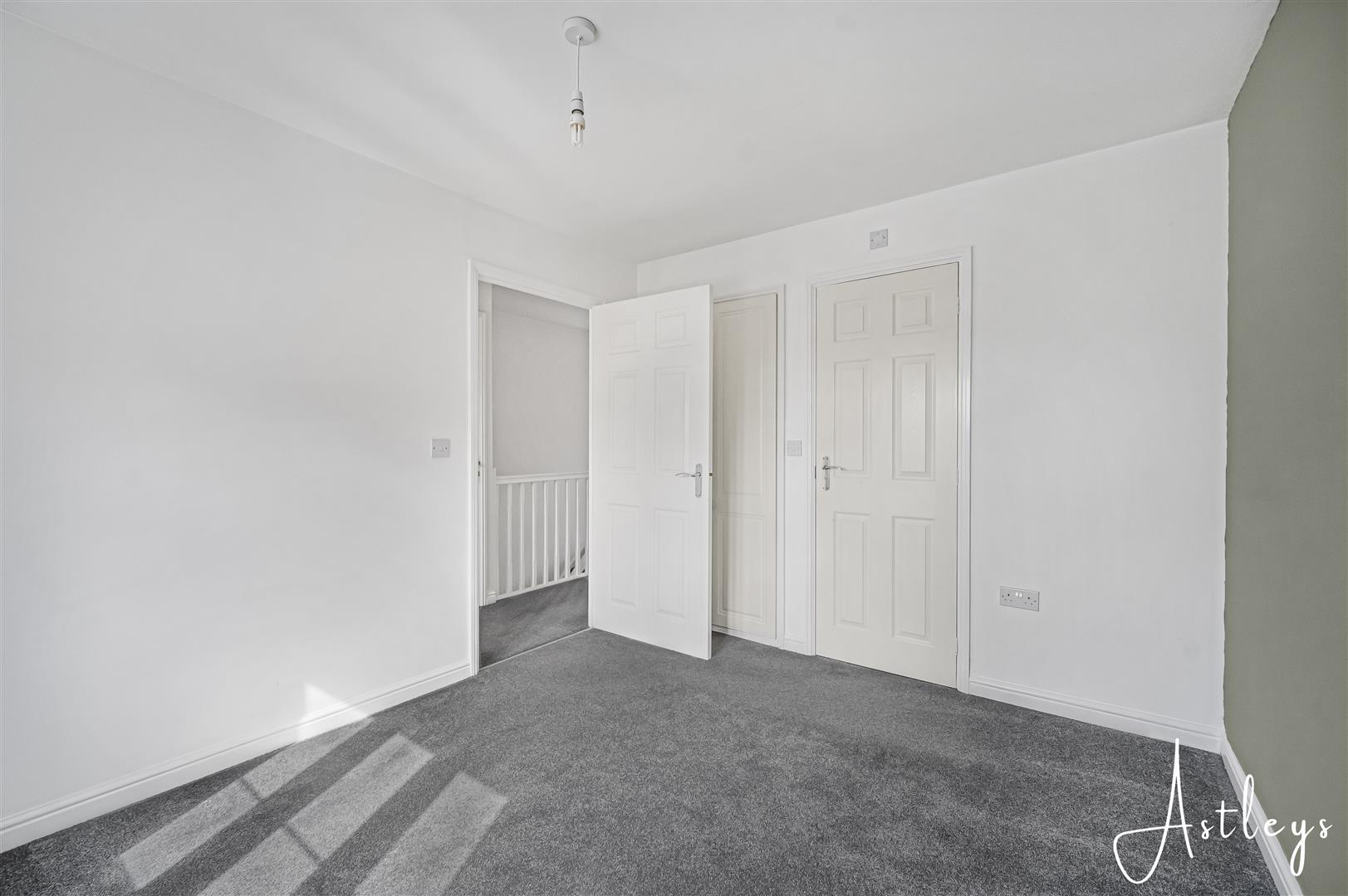 Llys Rhaeadr, Godrergraig, Swansea, photo 13