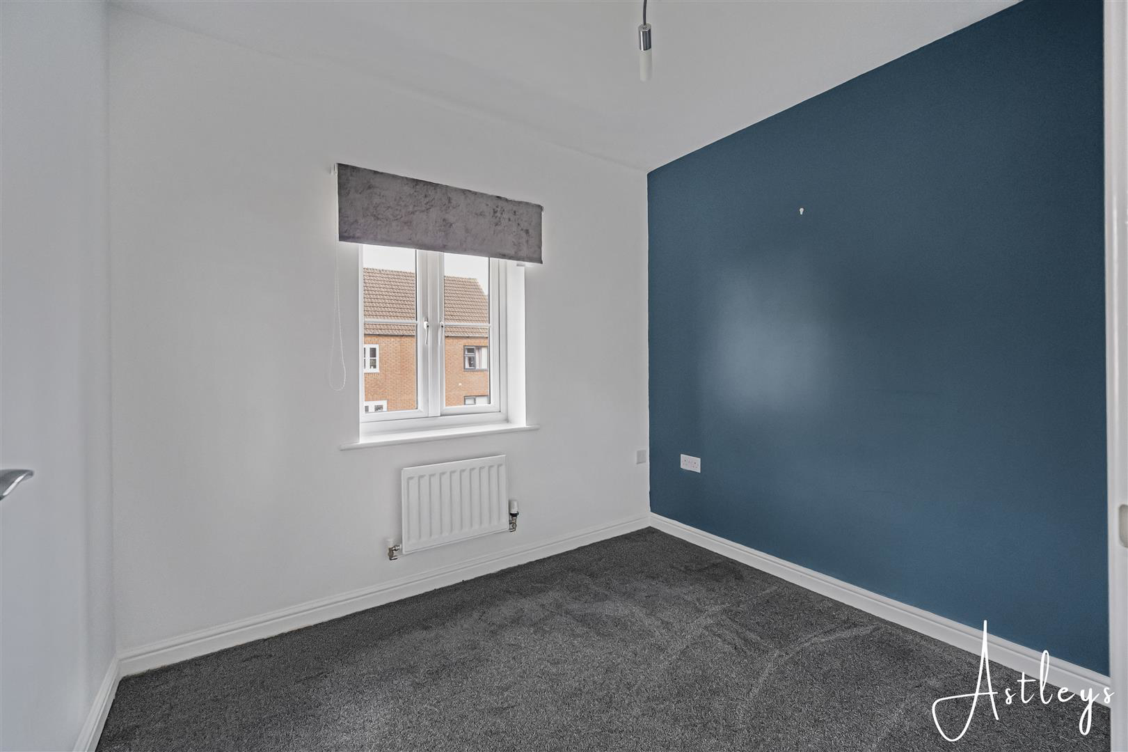 Llys Rhaeadr, Godrergraig, Swansea, photo 17