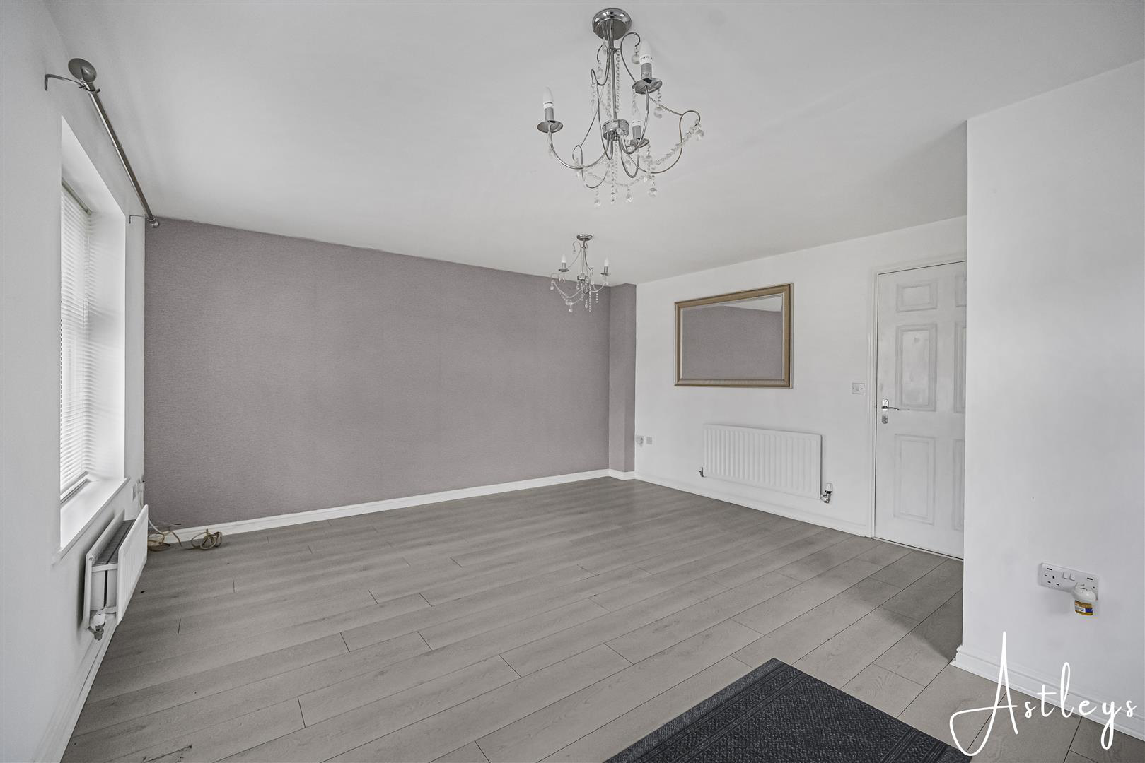 Llys Rhaeadr, Godrergraig, Swansea, photo 10
