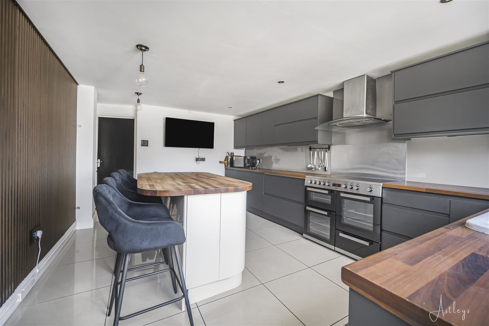 Dynevor Avenue, Neath, photo 3