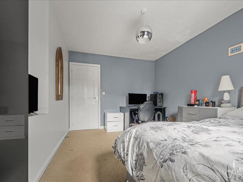 Edith Mills Close, Neath, photo 15