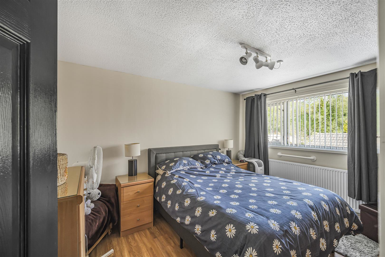 Llwyn-Yr-Hebog, Parc Gwernfadog, Morriston, Swansea, photo 12