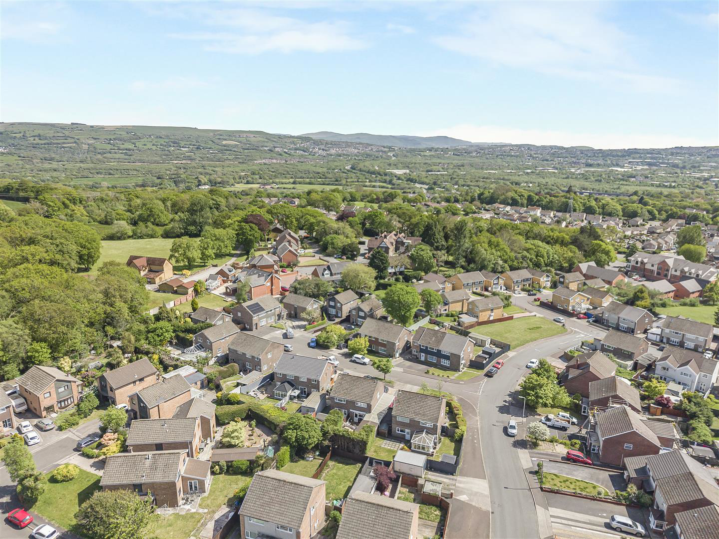 Llwyn-Yr-Hebog, Parc Gwernfadog, Morriston, Swansea, photo 17