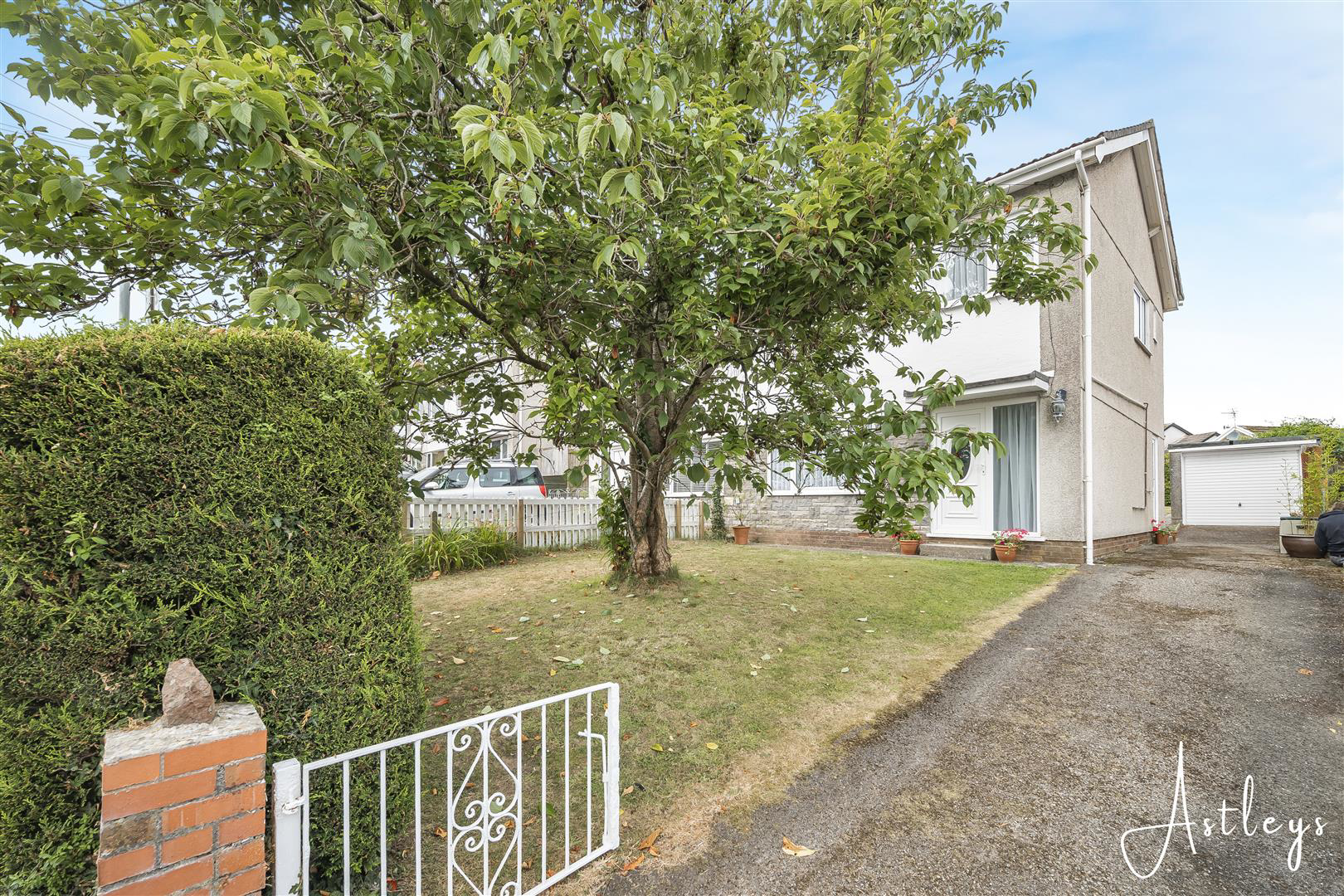 Three Cliffs Drive, Southgate, Swansea
