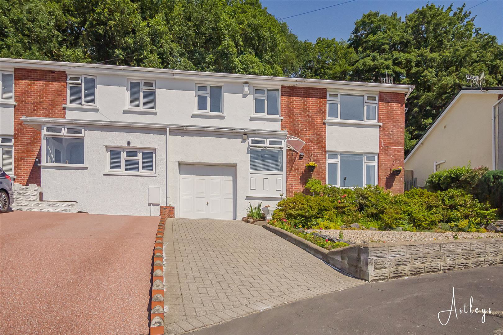 Bryncatwg, Cadoxton.