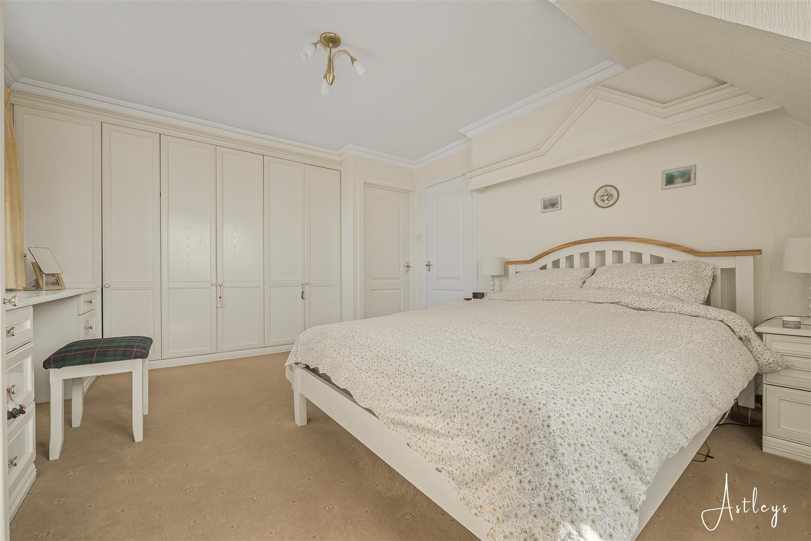 Daphne Road, Bryncoch, Neath, photo 13