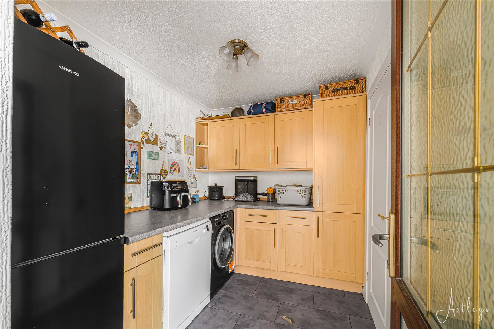 Daphne Road, Bryncoch, Neath, photo 11