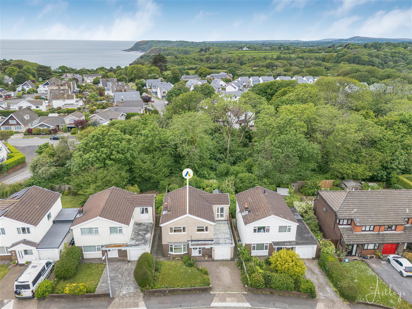 Woollacott Drive, Newton, Swansea
