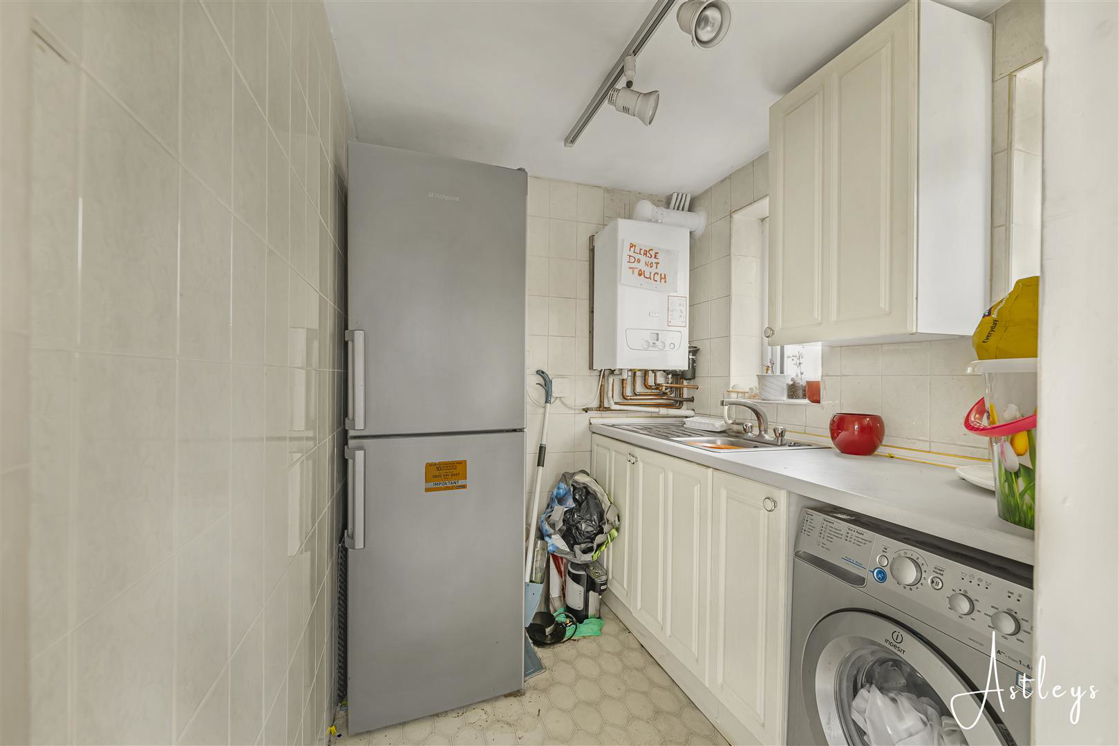 Woodside Avenue, Neath, photo 12