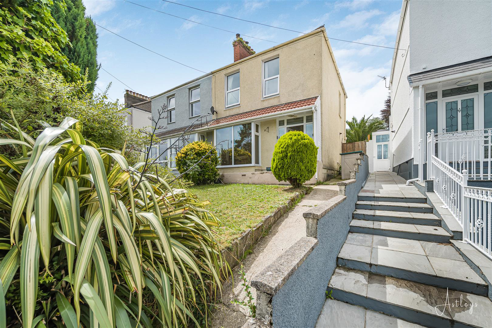 West Cross Avenue, Swansea