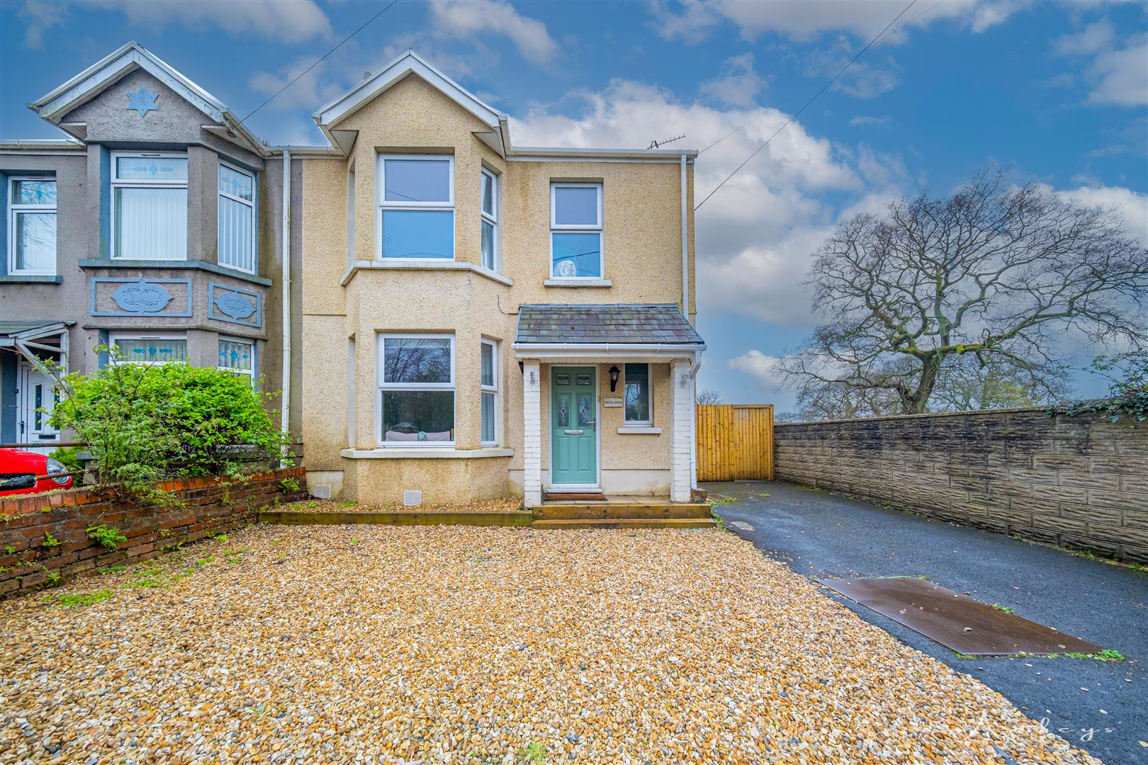 Pentre Road, Pontarddulais, Swansea